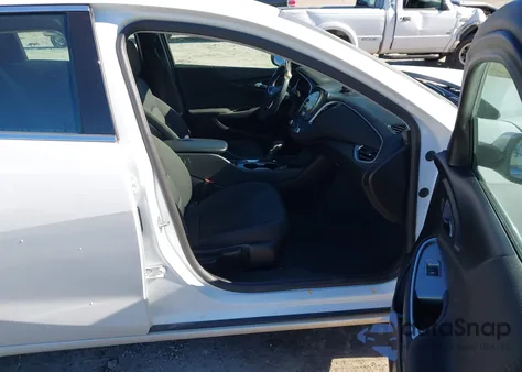 2025 Chevrolet Malibu Fwd Rs from USA, damaged, VIN 1G1ZG5ST5SF110347